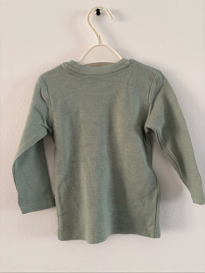 T-shirt manche longue primark 9/12 mois 80 cm - photo numéro 2