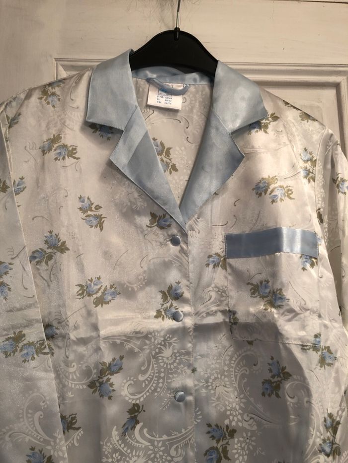 Vêtement femme - photo numéro 3