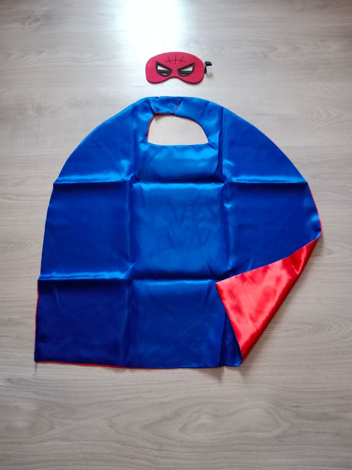 Cape  + masque - photo numéro 2