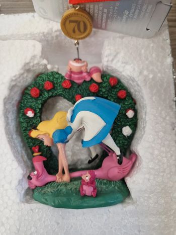 B820-1-Hanging Ornament 3D Alice - Legacy

Figurine 70 ans