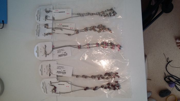 Differents bracelets et collier - photo numéro 4