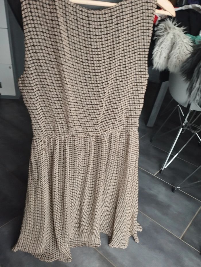 Robe femme t.38 - photo numéro 2