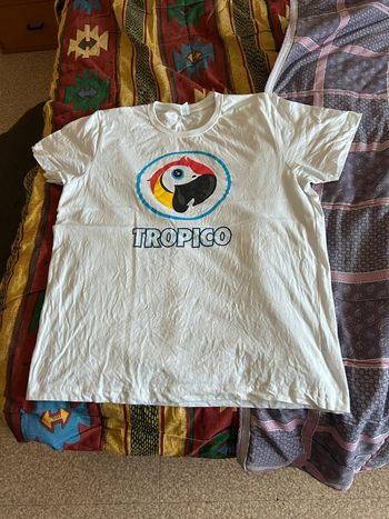 TEE shirt