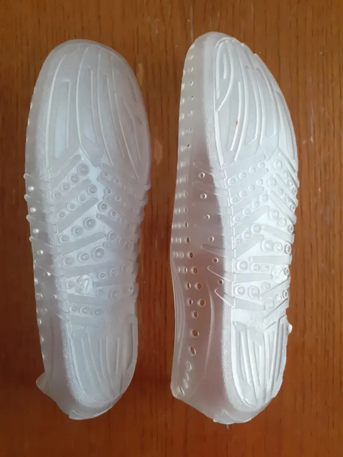 Chaussons/chaussures de piscine - photo numéro 2
