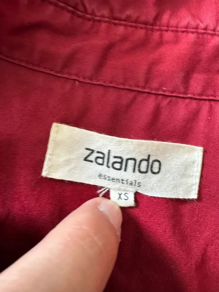Chemise bodies bordeaux Zalando, taille XS, très bon état - photo numéro 3