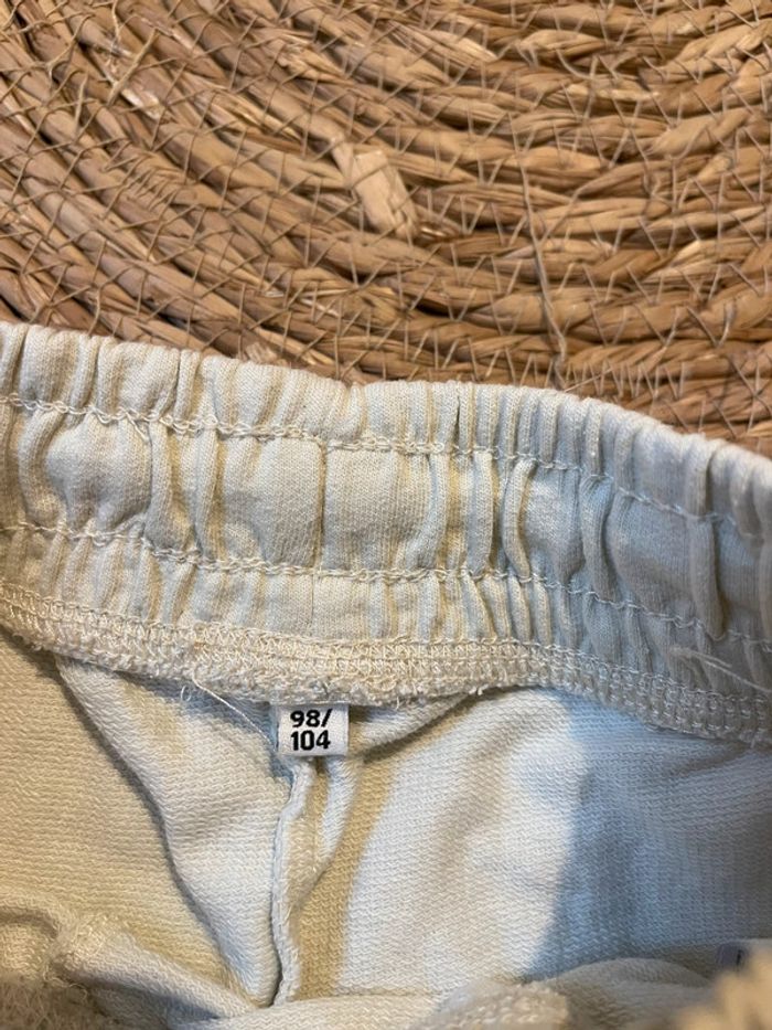 Short garçon 3-4 ans - photo numéro 4