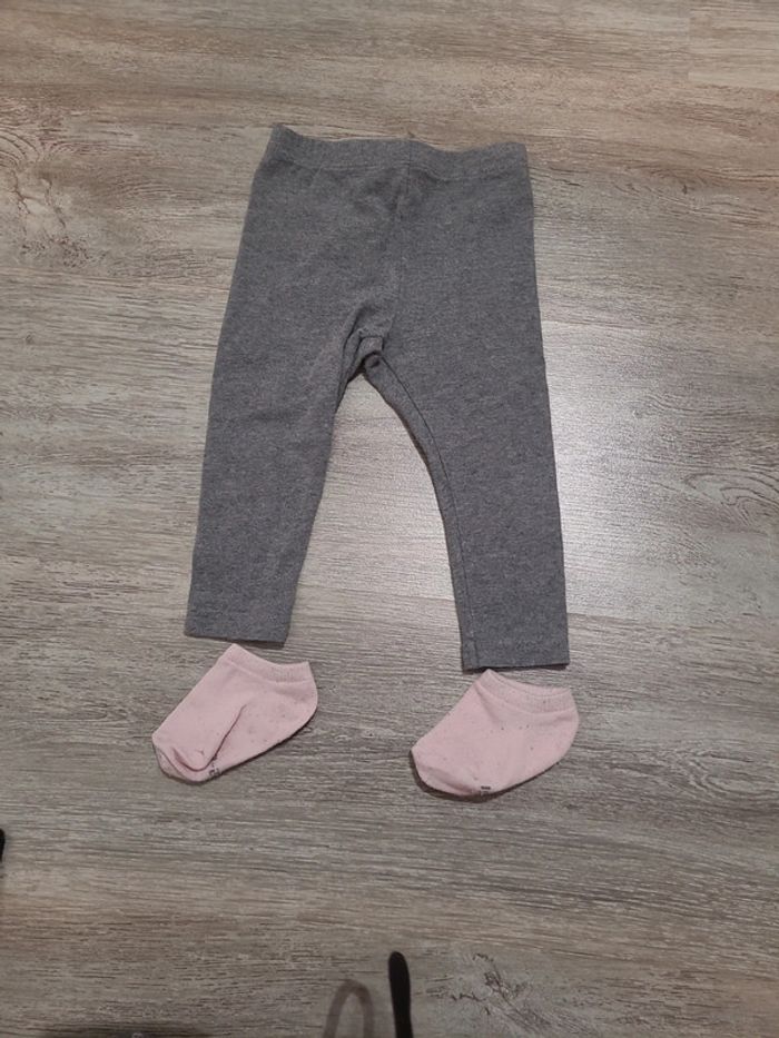 Sweat rouge 2 leggings gris et chaussettes - photo numéro 6