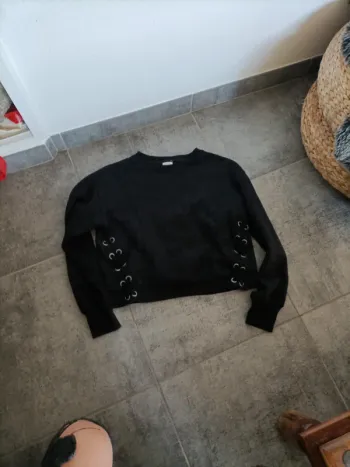 Sweat court noir