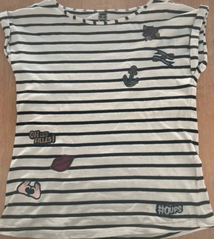 T-shirt marin à rayures