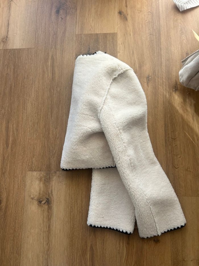 Veste sans col en imitation peau de mouton à surpiqûres constantes - photo numéro 3