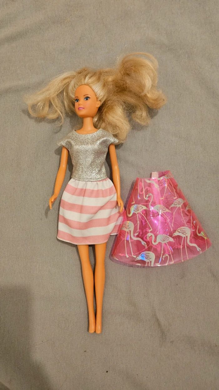 Poupée type barbie