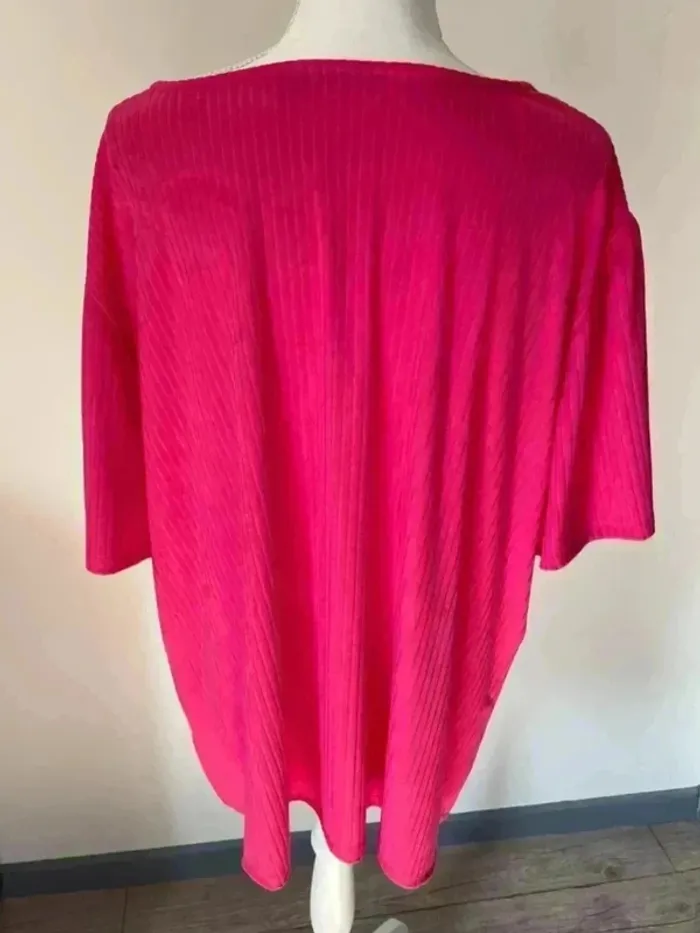 Tee shirt rose fuchsia taille 54/56 - photo numéro 3