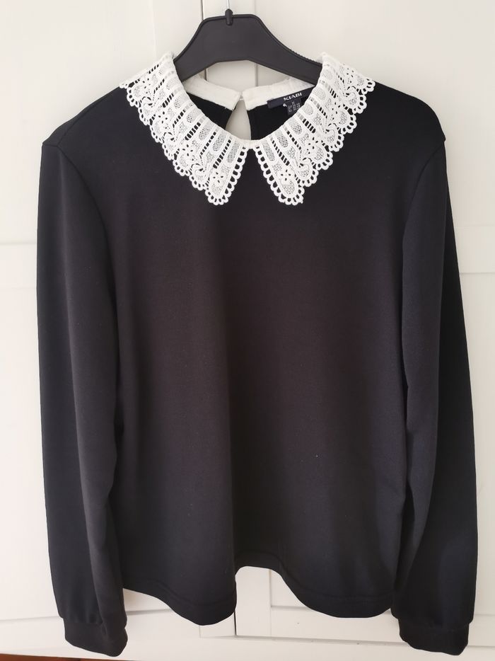 sweat noir en coton Avec joli col claudine en dentelle de crochet - photo numéro 1