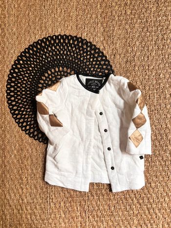 Veste mi longue blanche dorée