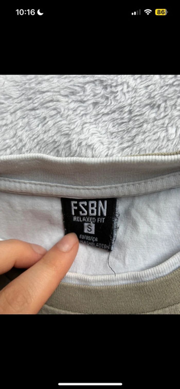 T-shirt taille 36 - photo numéro 4