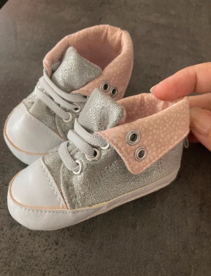 Chaussure souple bébé fille - 17
