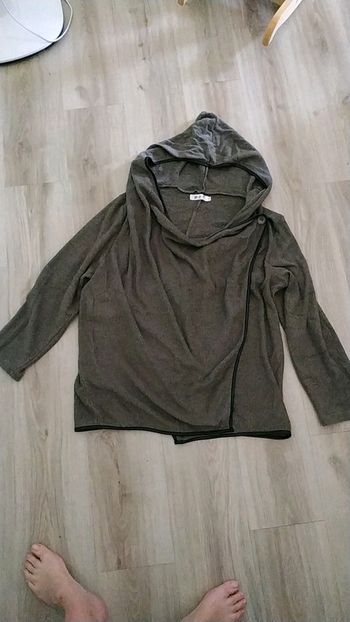 Gilet original à capuche