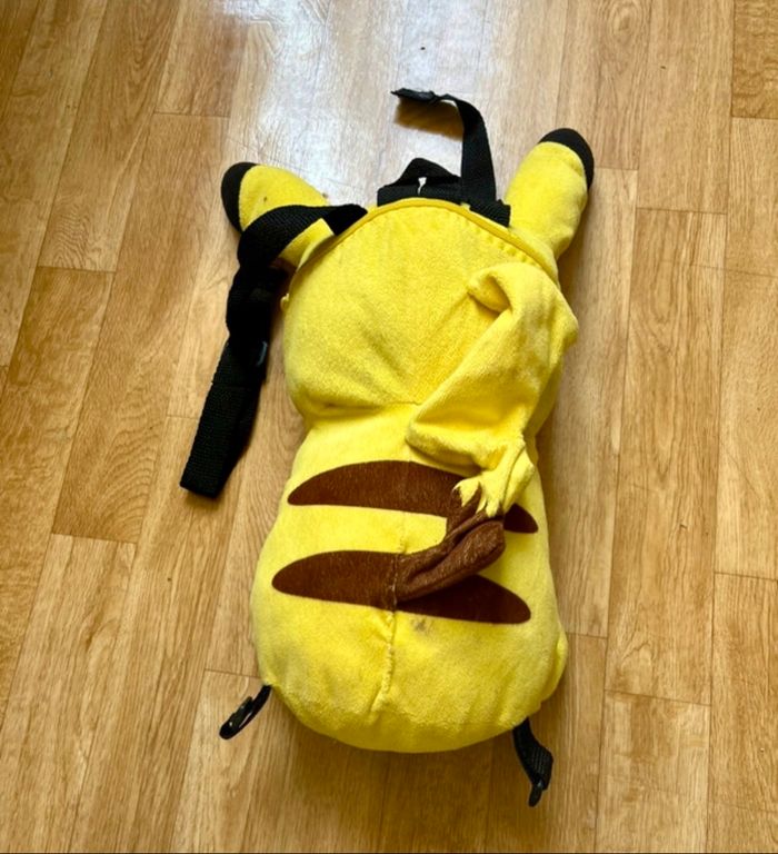 Peluche Sac à dos, Pokémon Pikatchu - photo numéro 2