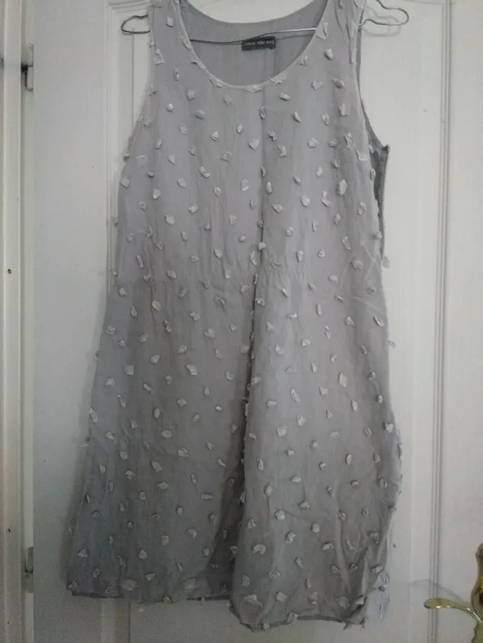 Très belle robe Fleur de sel 38