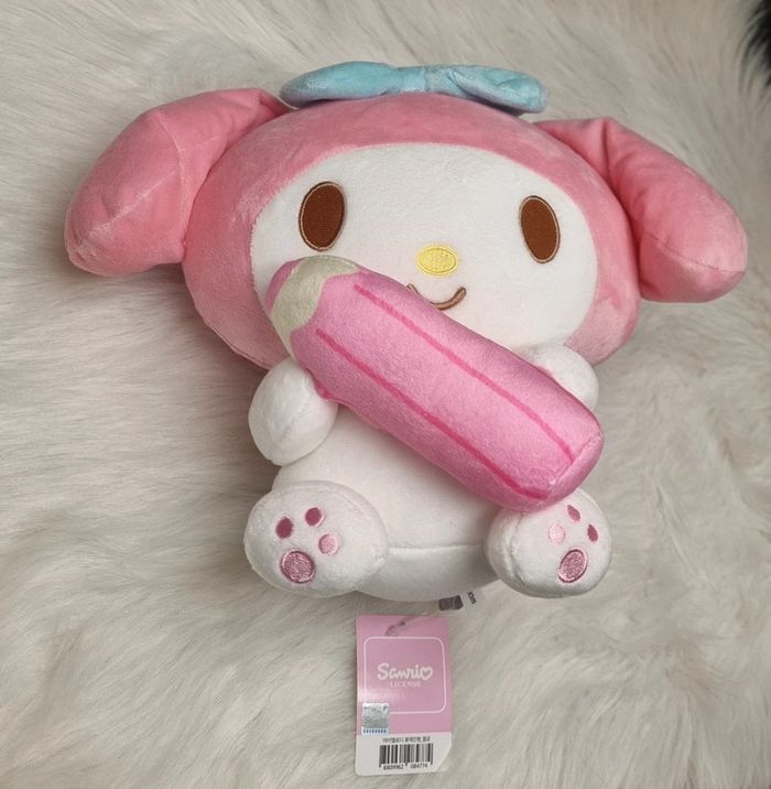 Grosse Peluche Melody Crayon (Sanrio) / Big Plush / Gran Peluche / Groß Plüsch / Pelúcia Grande - photo numéro 4