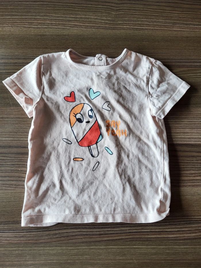 T-shirt taille 12 mois