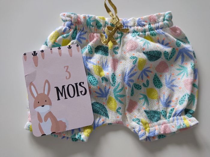 Short taille 3 mois