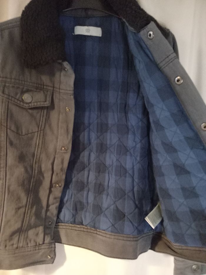 Veste garçon 10ans au choix - photo numéro 5