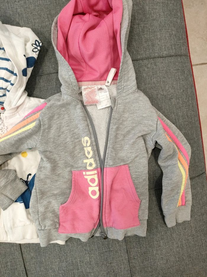 Gilets 18 mois - photo numéro 2