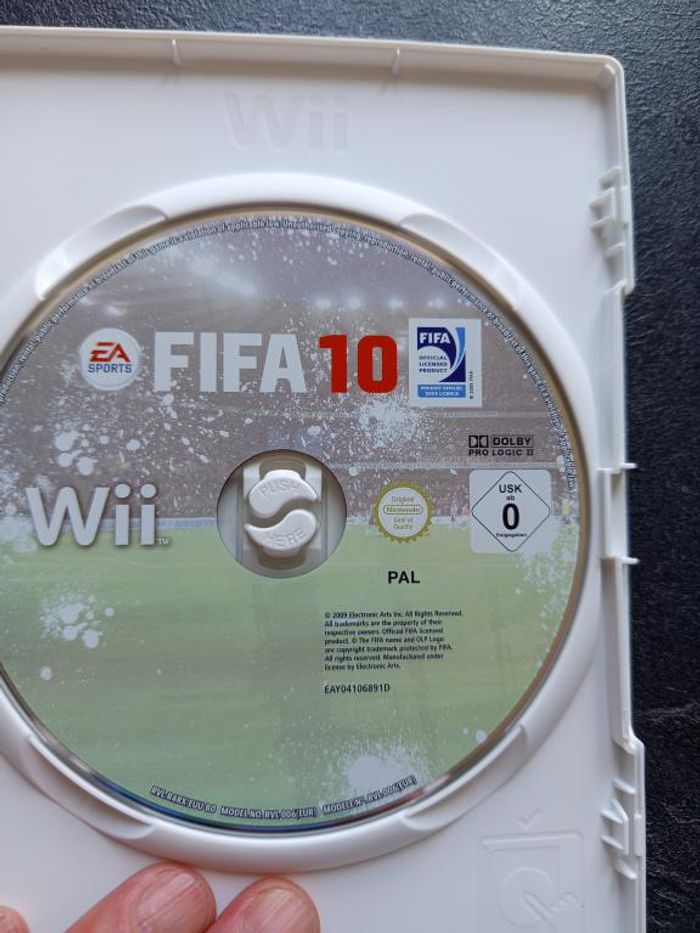 Nintendo - Wii - Fifa 10 - photo numéro 7