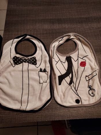 Lot de 2 bavoirs