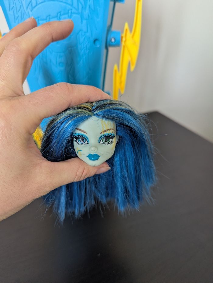 Chambre recharge poupée Monster high Frankie freaky fusion - photo numéro 4