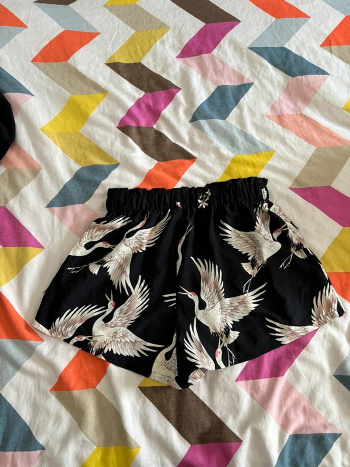 Short large noir à motifs oiseaux - photo numéro 3