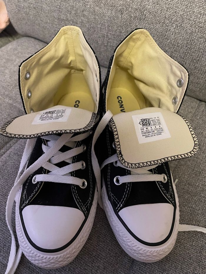 Converse noire 39 comme neuve - photo numéro 5