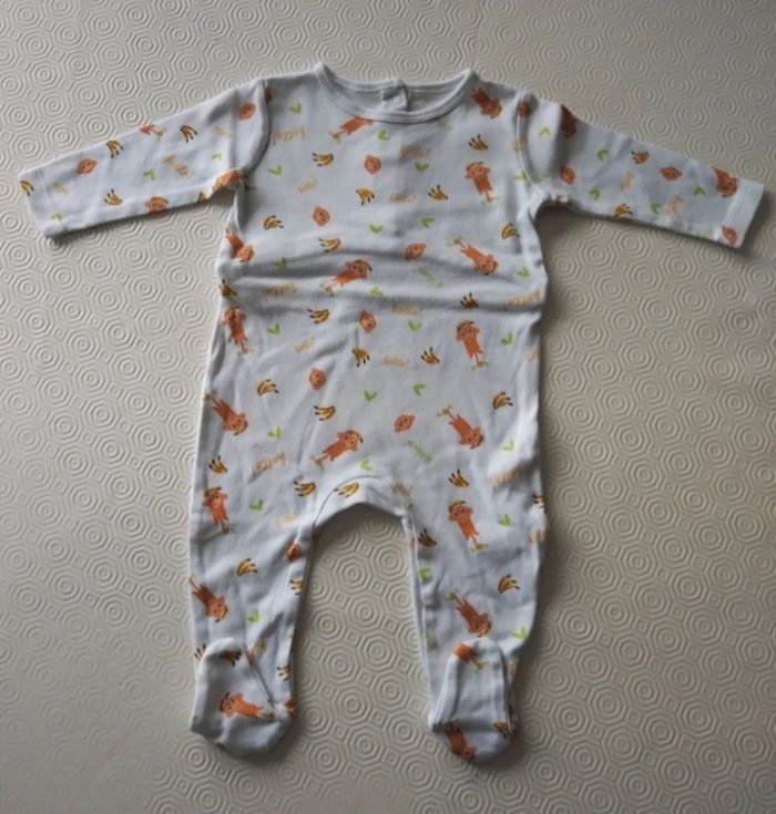 Lot de 4 pyjamas légers taille 6 mois - photo numéro 4