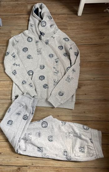 Ensemble IKKS taille M. Tbe