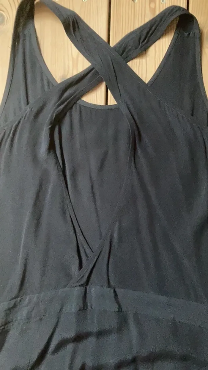 Robe dos nu - photo numéro 5
