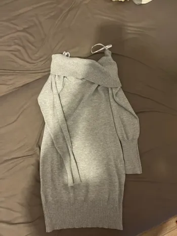 Robe épaules dénudées