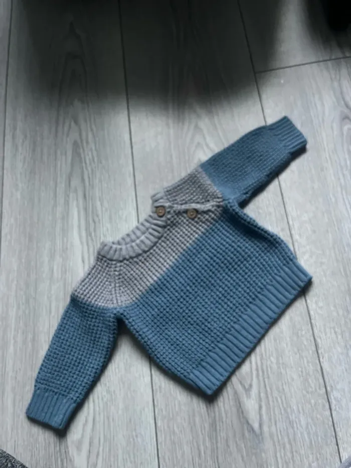 Pull à maille bébé 1 mois