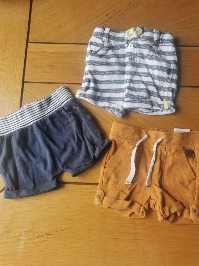Lot shorts obaibi 3 mois