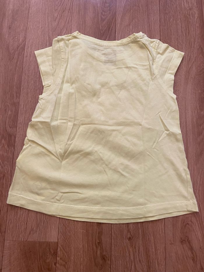T-shirt jaune fille 4/5 ans - photo numéro 2