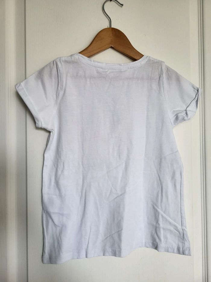 T-shirt sequins papillon 🦋 h&m 8 ans - photo numéro 4