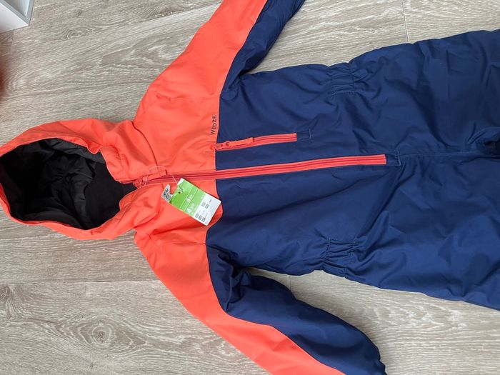 Combinaison de ski neuve 4 ans  mixte - photo numéro 3