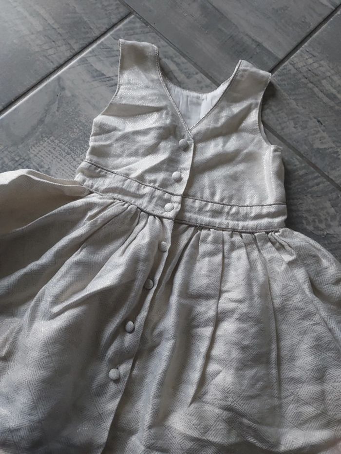 Robe 3 ans - photo numéro 4