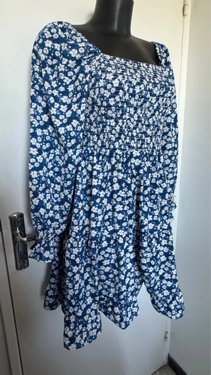 Jolie robe froufrou bleue fleurie M - photo numéro 2