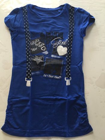 Tee-shirts c&a 7/8ans