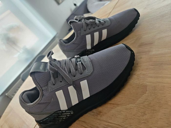 Basket Adidas U Path XJ édition limitée - photo numéro 3