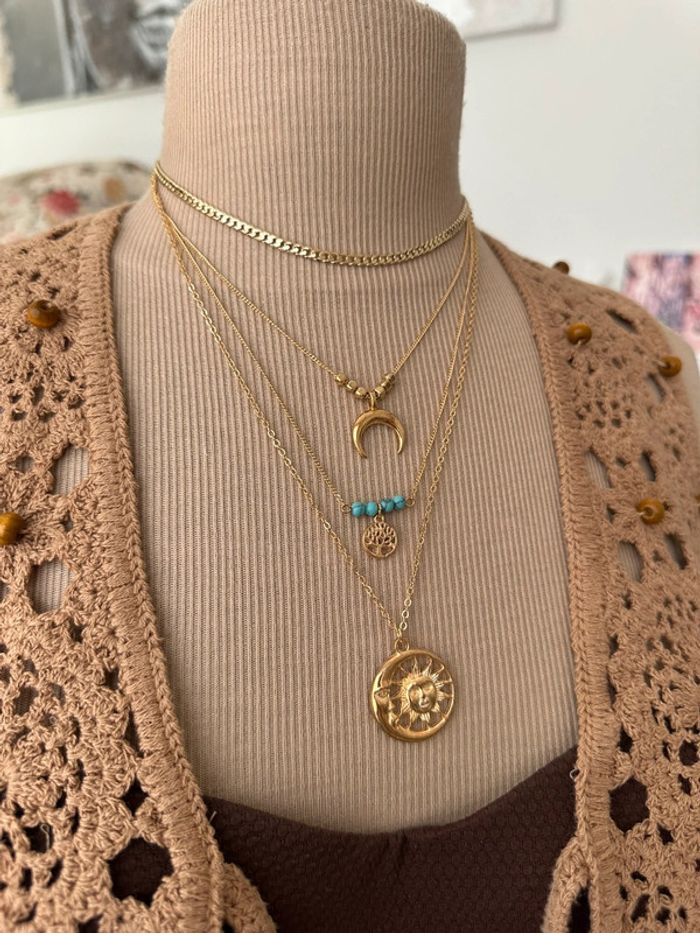 Collier multirangs couleur or - photo numéro 3