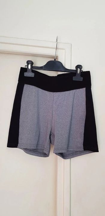 Short de sport femme - T. S / 36