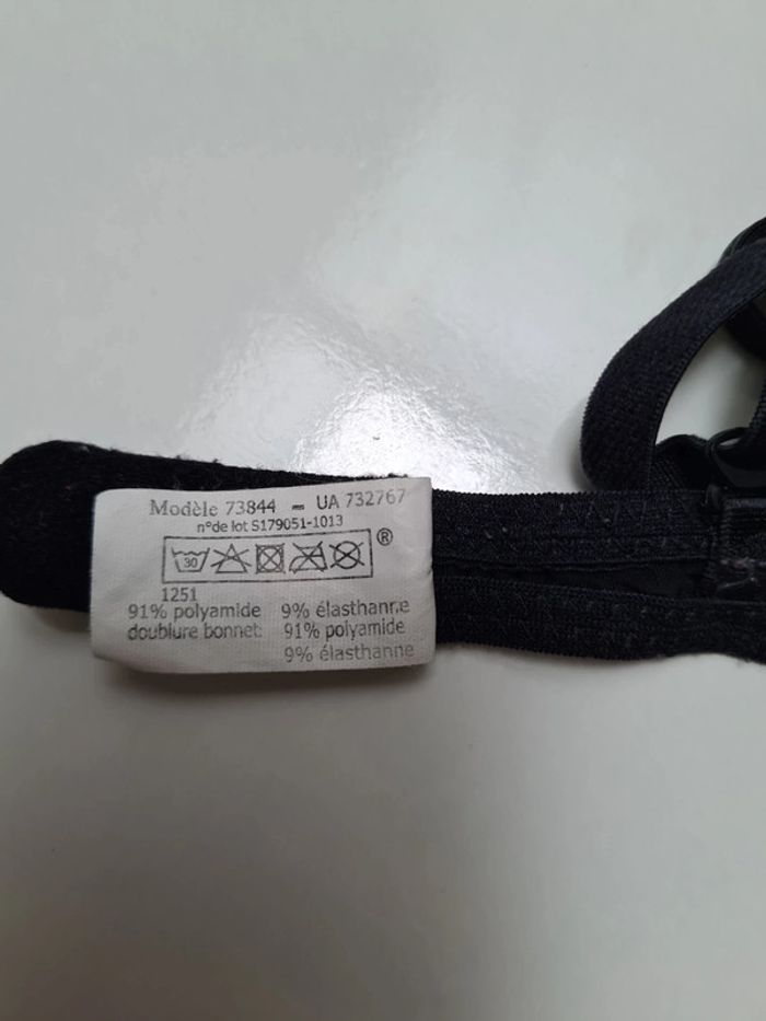 Soutien gorge - photo numéro 4
