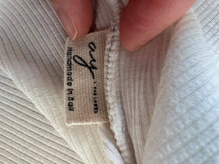 Ay the label top côtelé Billie blanc taille S - photo numéro 8